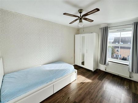 4 bedroom townhouse to rent - Photo 3