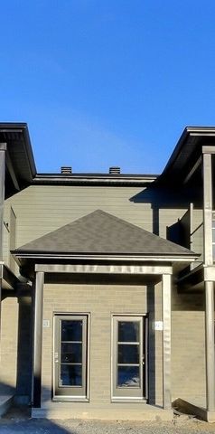 Appartement Salaberry-de-Valleyfield À Louer - Photo 1