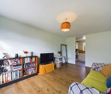 2 bedroom maisonette to rent - Photo 3