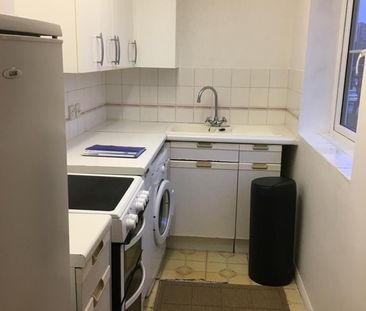 Studio Flat, Ainslie Court, HA0 - Photo 5