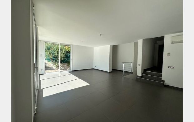 Location Maison Marseille 11ème - Photo 1