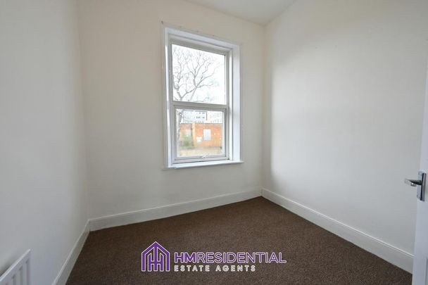 3 bedroom flat to rent - Photo 1