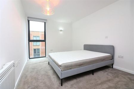 2 bedroom apartment to rent - Photo 4