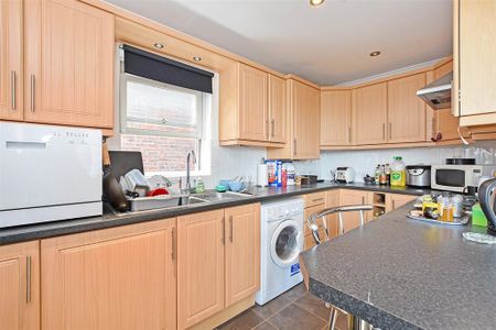 1 bedroom flat to rent - Photo 3