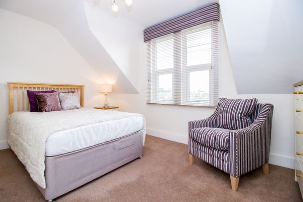 Woodstock Road, Oxford - Photo 1