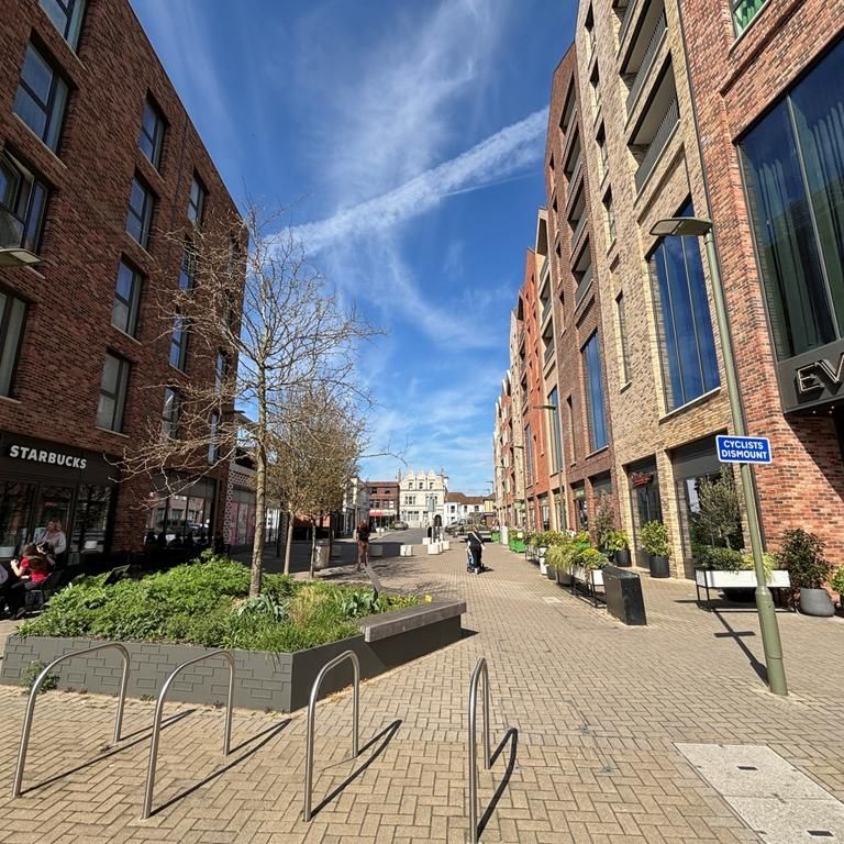 1 bedroom flat to rent - Photo 1