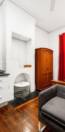 AFFORDABLE AND CONVENIENT ROOM IN IDEALLY LOCATED HOME - Photo 1