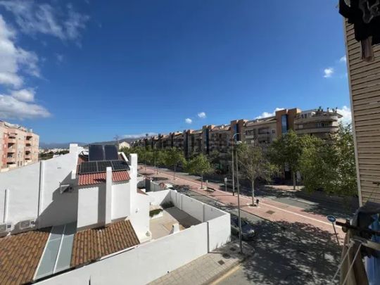 Alquiler de piso en Calle Campo Real - Photo 1