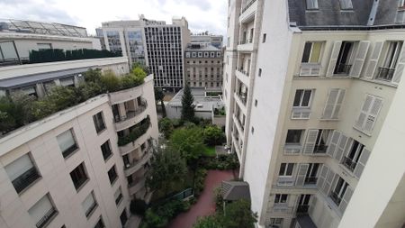 location Appartement F4 DE 109.99m² À NEUILLY SUR SEINE - Photo 2