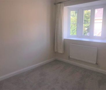 3 bedroom detached house to rent - Photo 5