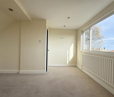 3 bedroom detached bungalow to rent - Photo 6