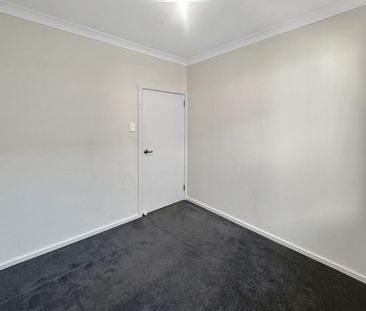 Modern 3-Bedroom Home in Ingle Farm! - Photo 2