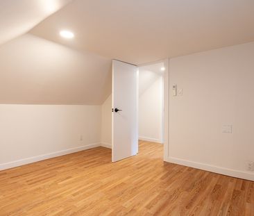 $1,899 / 3 br / 1 ba / 41 Burlington St E unit 1 - Photo 4