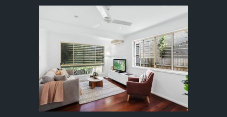 Spacious Townhome in Prime Annerley Location - Photo 5