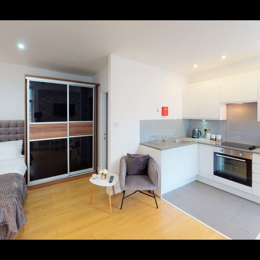 Studio Flat, Dale Street, L2 - Photo 1