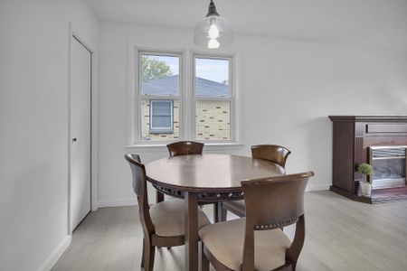 For Lease - 346 Stephen Street, London South, Ontario - Photo 2