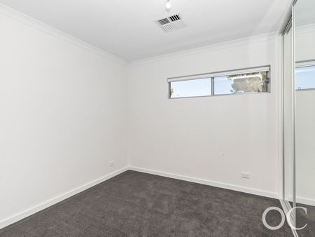 Open the Door to Modern Comfort - Photo 2