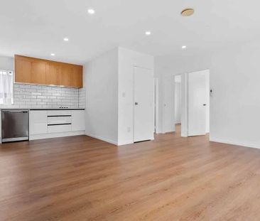 Modern, North-Facing Standalone Home – Recently Re - Photo 2