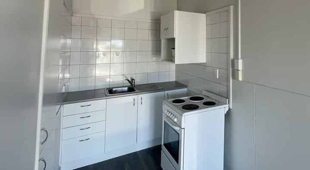 Modern Inner City Apartment - Photo 1