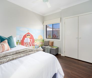 CLASSY MAC JONES HOME!! - Photo 5