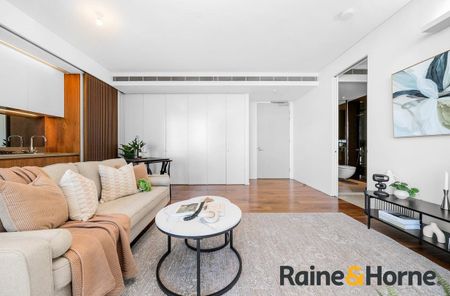 Modern One Bedroom With Parking & Views !! - Photo 2