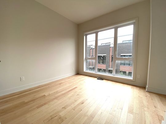 1042 Rue Jacqueline Sicotte Montréal (LaSalle), QC H8N - Photo 1