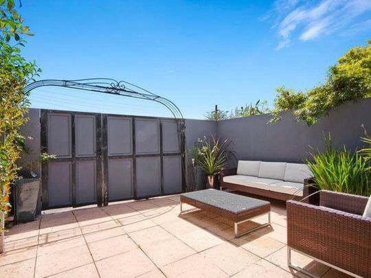 90 Flood Street, Leichhardt NSW 2040 - House For Rent | Domain - Photo 1