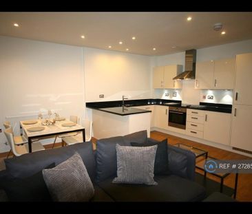 2 bedroom flat to rent - Photo 4