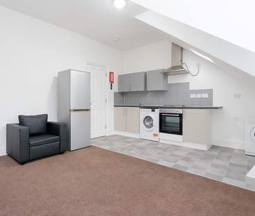 Studio to rent - Photo 5