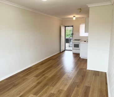 Victoria Park - Photo 2