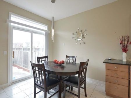 For Lease - 5619 Longboat Avenue, Mississauga, Ontario - Photo 5