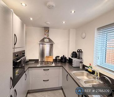 2 bedroom semi-detached house to rent - Photo 6