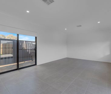 4 x 2 Family Home in Baldivis - Photo 3