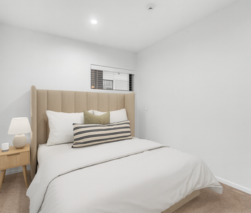 Luxury Apartment. Unbeatable Location - Photo 3