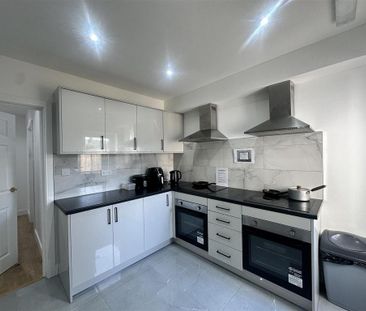 House share to rent - Photo 6