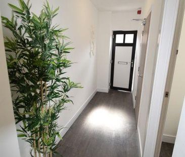 Studio to rent - Photo 6