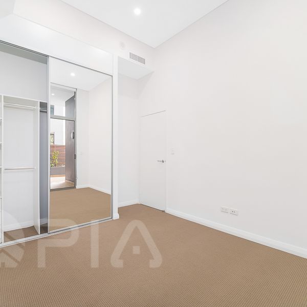 313/12 East Street Granville - Photo 1