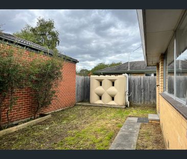 5 Blandford Crescent, Bayswater North, Vic 3153 - Photo 1
