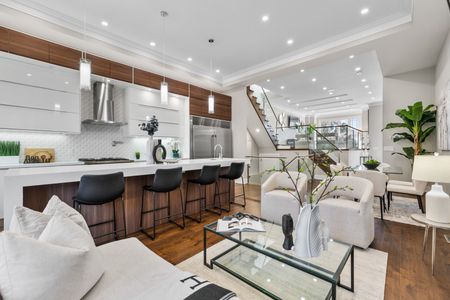 For Lease - 59A Bexhill Avenue, Toronto, Ontario - Photo 4