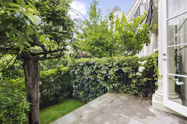 Tranquil Garden Retreat on the Edge of the CBD - Photo 1