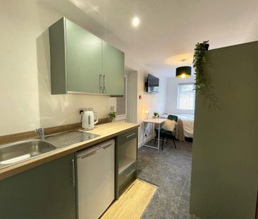 1 bedroom in a house share to rent - Photo 6