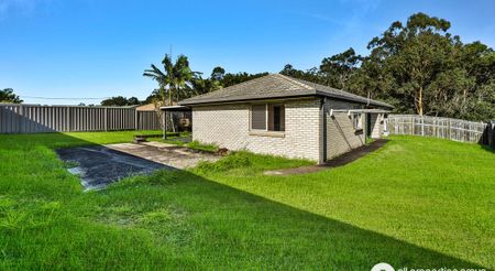 Where Spacious Living and Convenience are Perfectly Matched.. - Photo 2