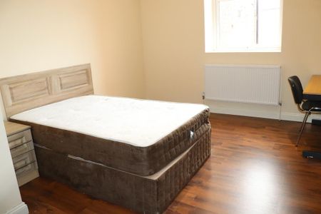 8 bedroom house share to rent - Photo 4