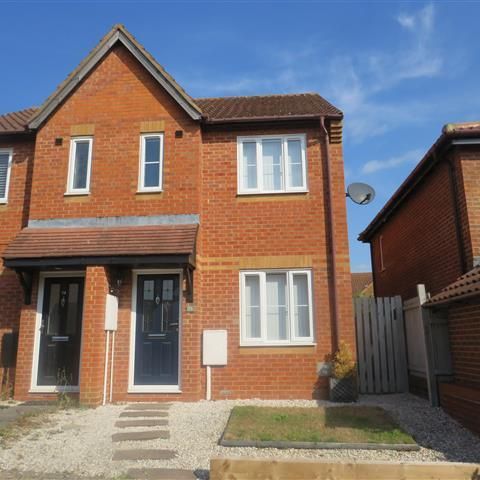 2 bedroom property to rent - Photo 1