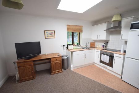 1 bedroom property to rent - Photo 2