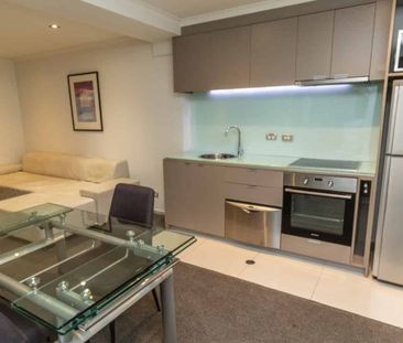 1 bed in Wellington Central - Photo 2