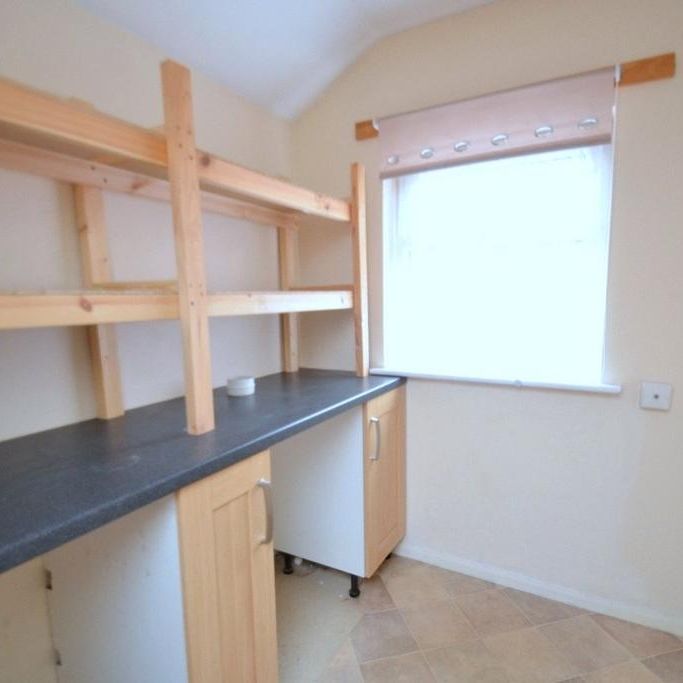 2 bedroom terraced house to rent - Photo 1