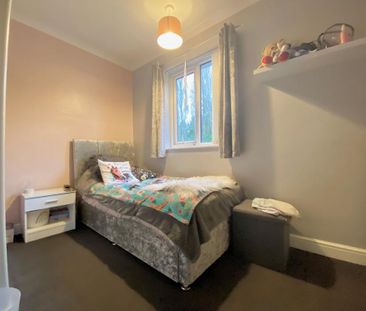 3 bedroom terraced house to rent - Photo 6