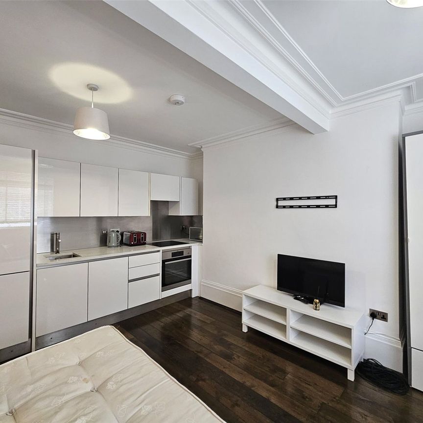 studio to rent - Photo 1