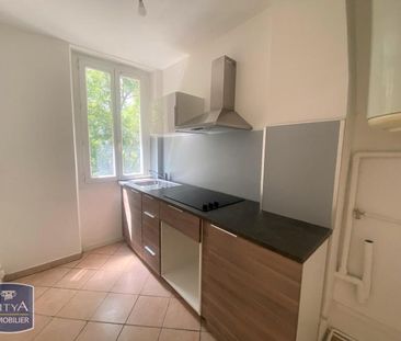 Location Appartement 1 pièce 25m² MARSEILLE 1er - Photo 2